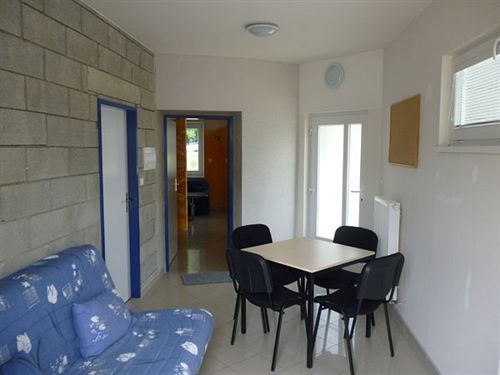 Motel דצ'יצה מראה חיצוני תמונה